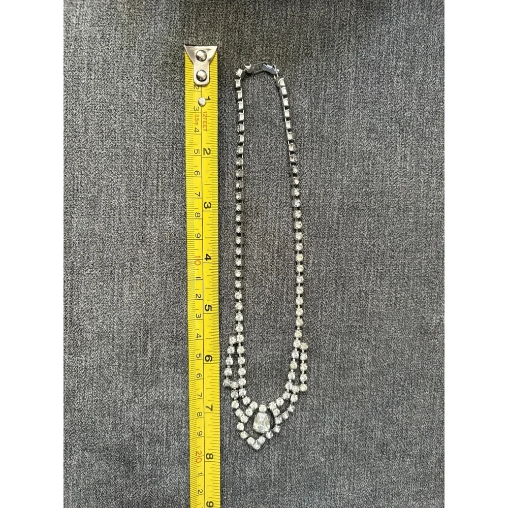 Vintage Rhinestone Clear Glowing‎ Stones Necklace Romantic Glamour